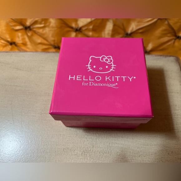 Hello Kitty Sanrio for Diamonique NWT Hello Kitty Flower Eternity Ring Size 8 🌸 - Picture 15 of 16